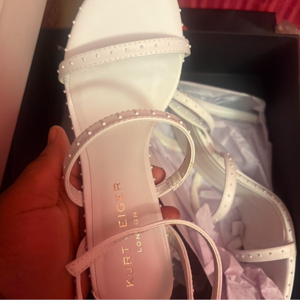 Kurt Geiger White Heel